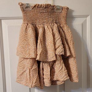 Peach ruffled skirt